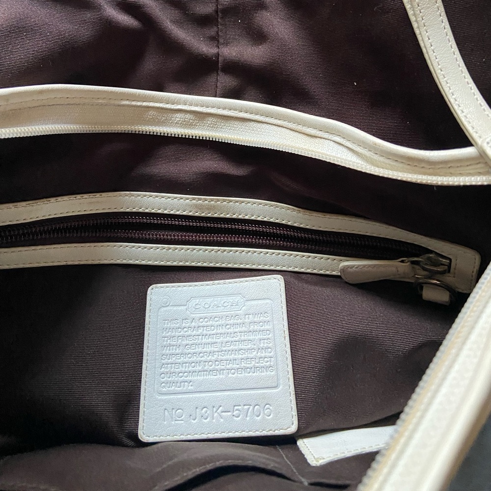 Authentic Coach satchel/tote - Picture 2 of 3